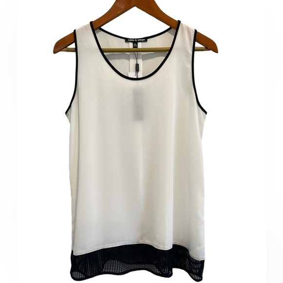 Cable and Gauge black and white flowy sleeveless blouse - Picture 1 of 9